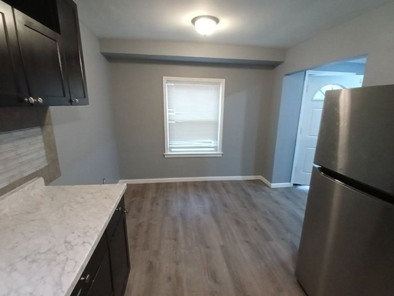 10177 Boleyn St - Photo 7 of 24