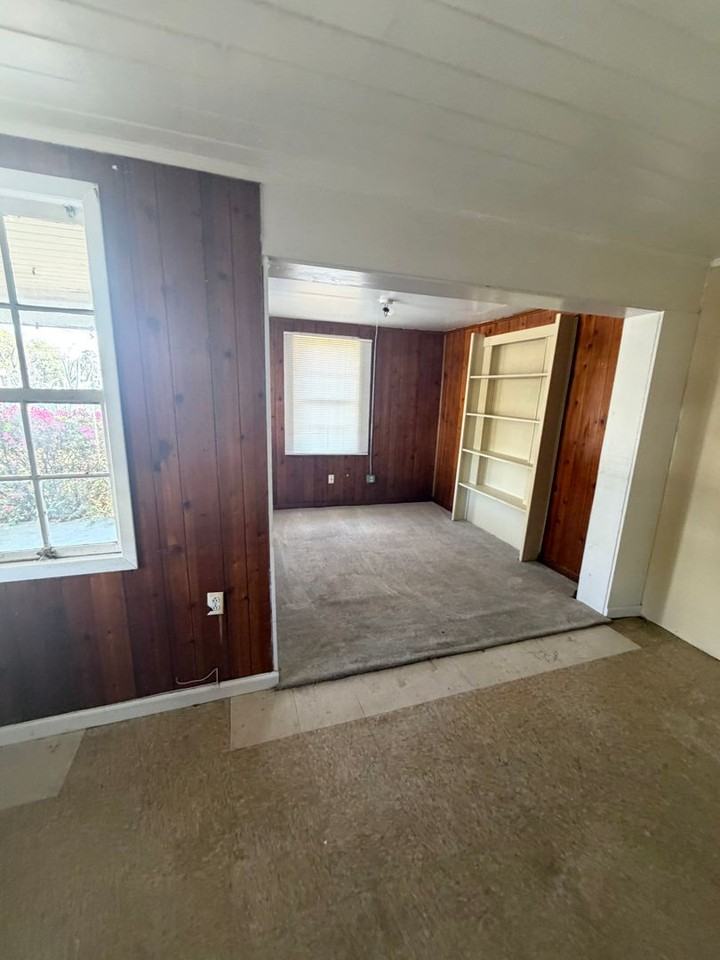 607 E Gordon St - Photo 2 of 33