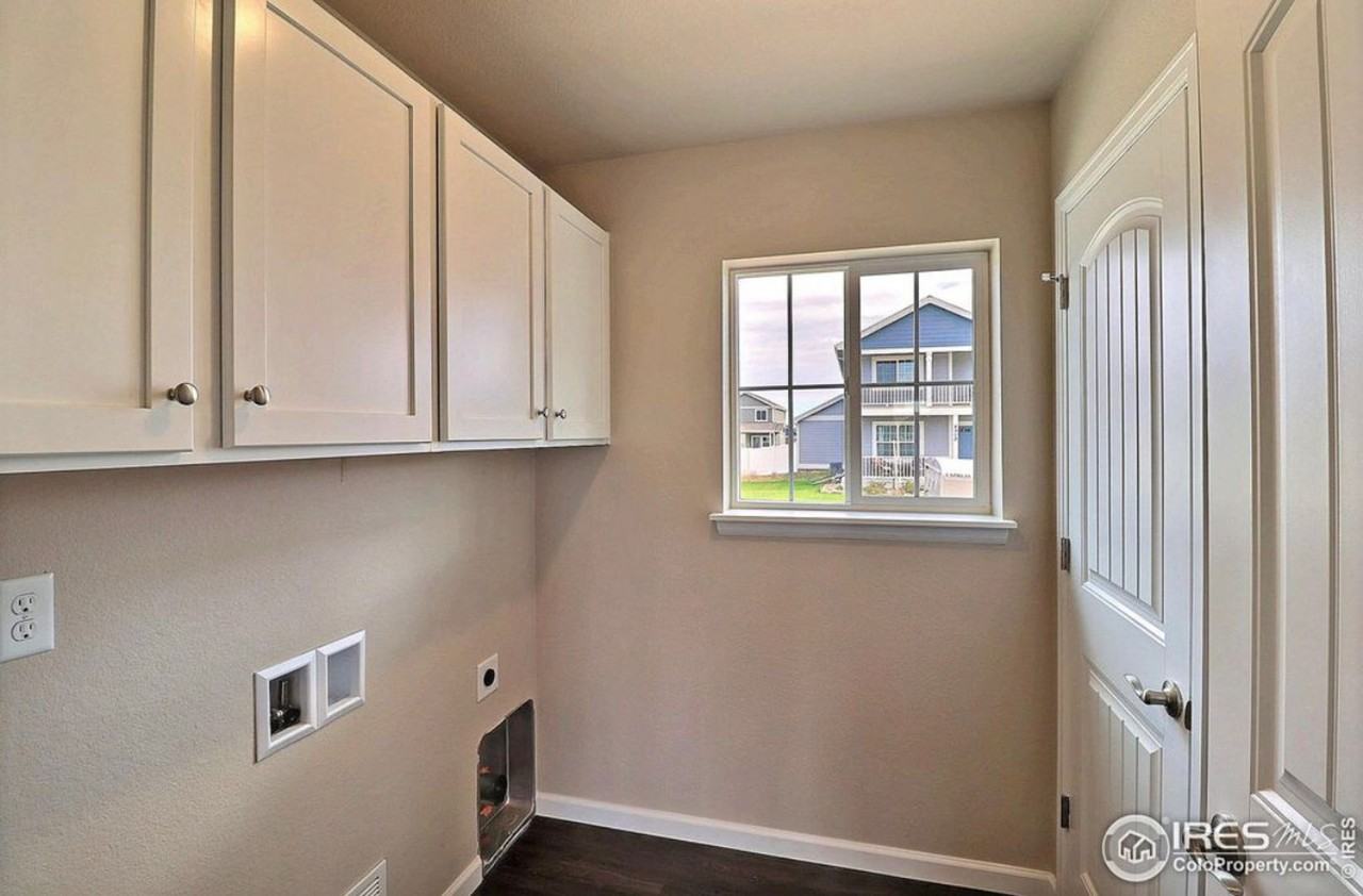 4313 Yellowbells Dr - Photo 6 of 13