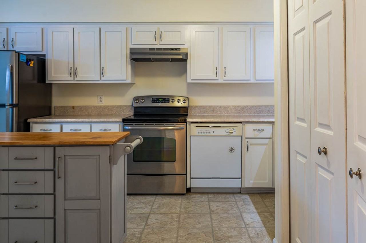 2820 Cardiff Ln - Photo 7 of 42