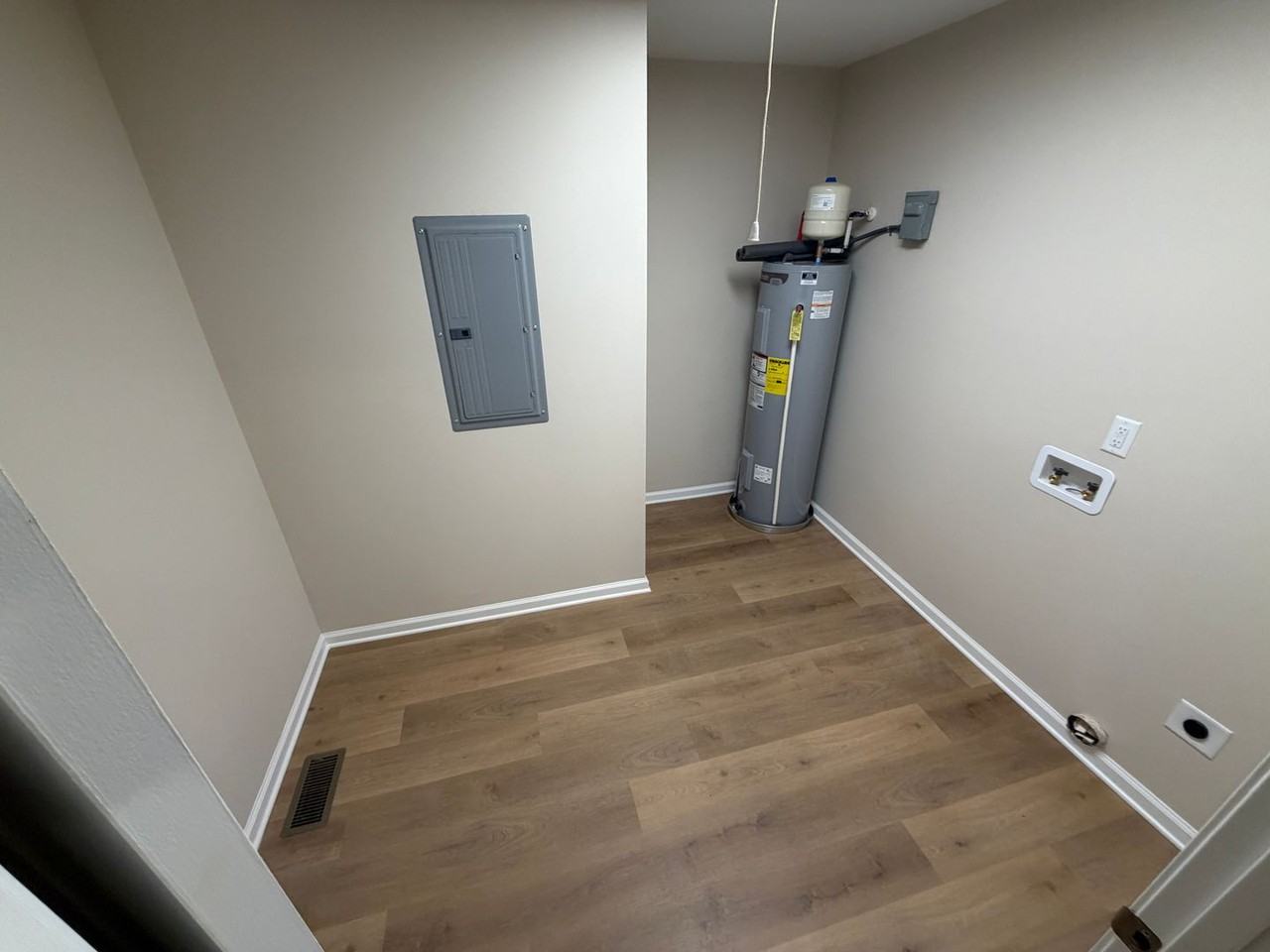 515 Maryland Ave - Photo 6 of 22