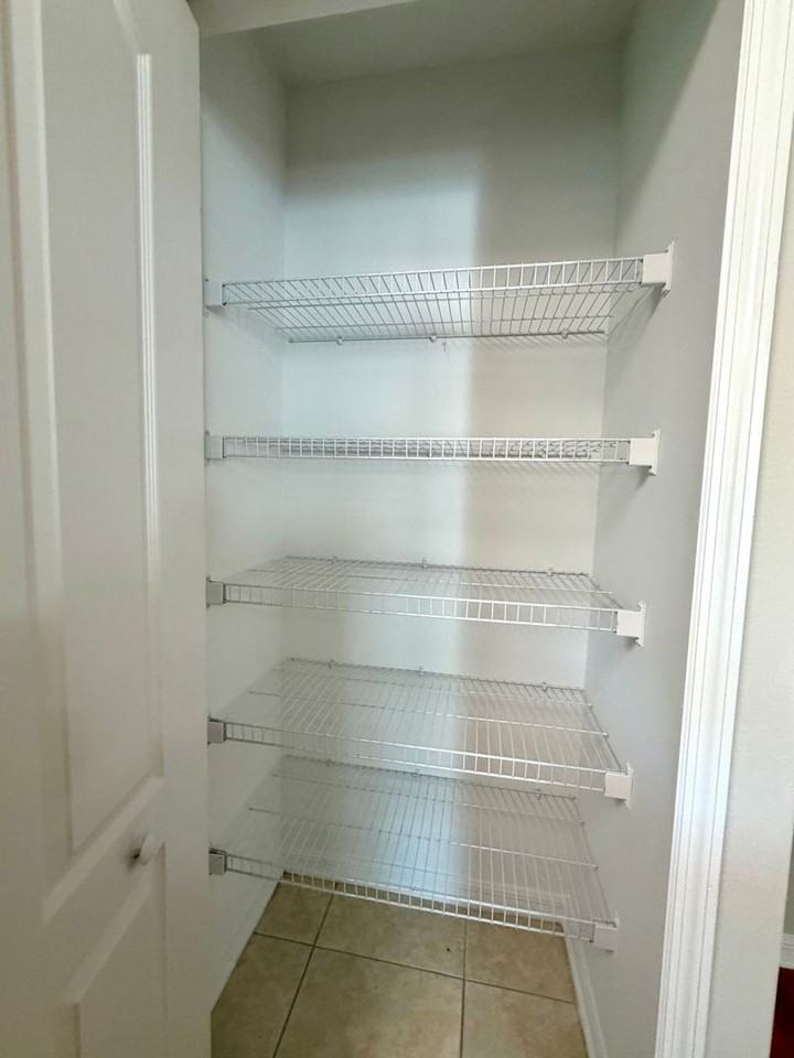 4710 Ashburn Pond Way - Photo 6 of 22