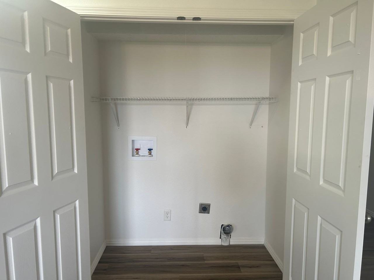 107 W Maple St - Photo 7 of 15