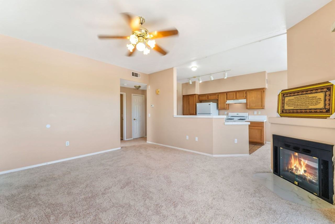 2113 Echo Bay St #201 - Photo 7 of 24