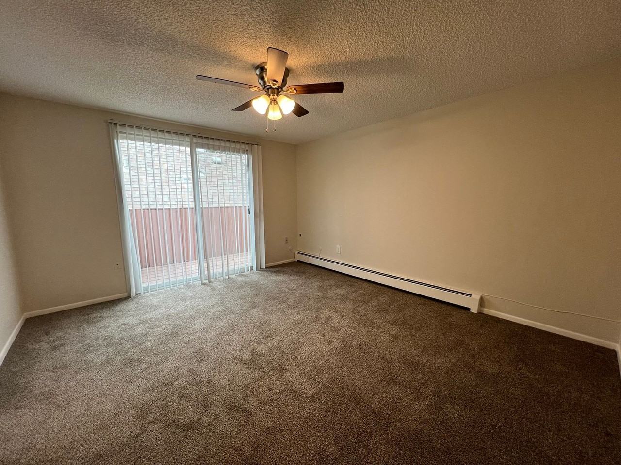 339 E 10th St - Photo 4 of 8