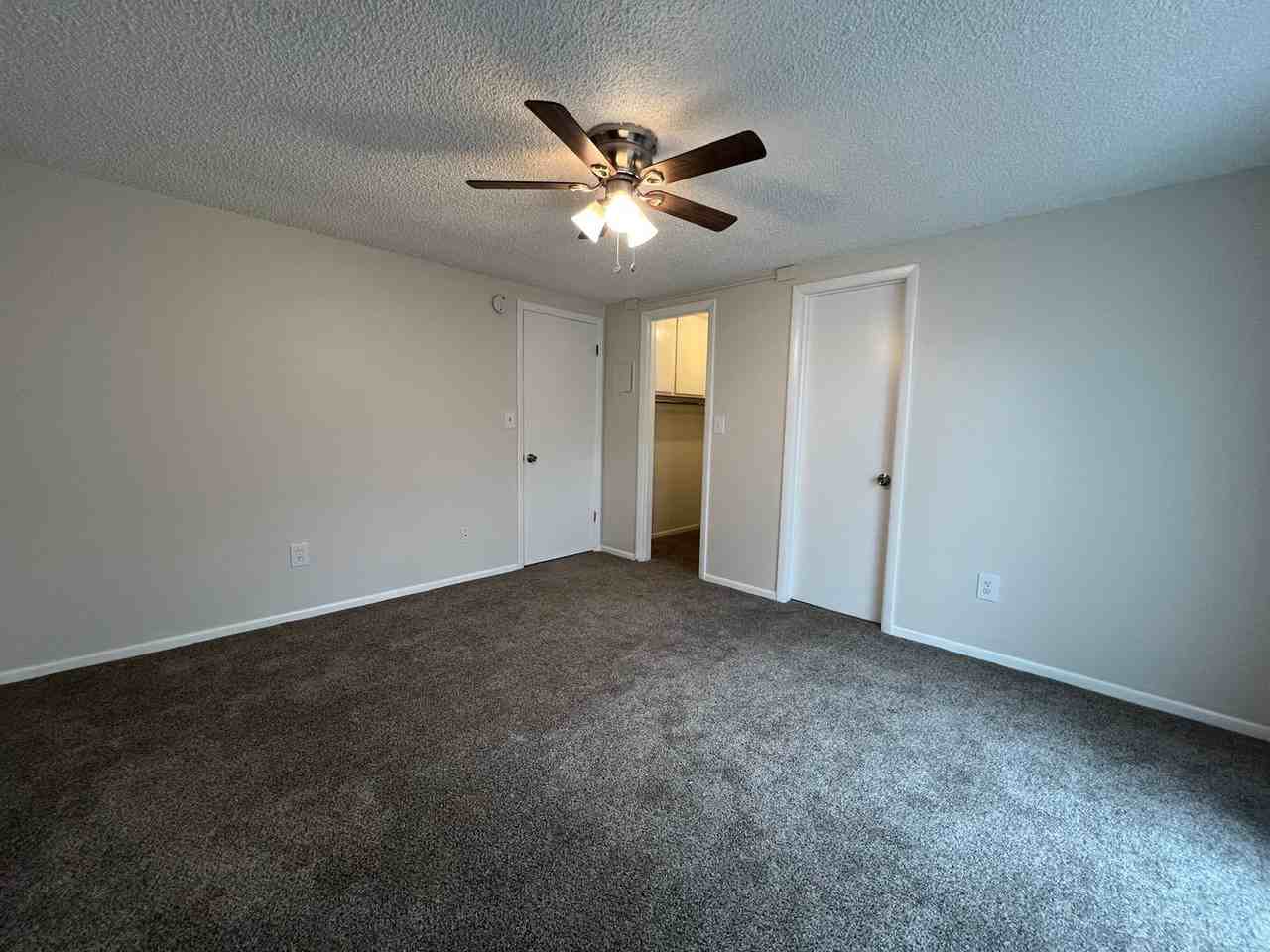 339 E 10th St - Photo 5 of 8