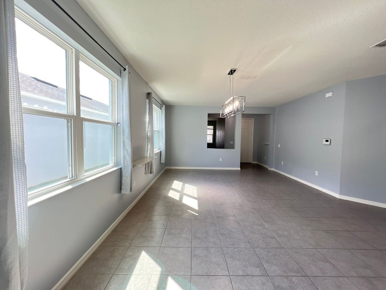 8025 Bowery Dr - Photo 5 of 44