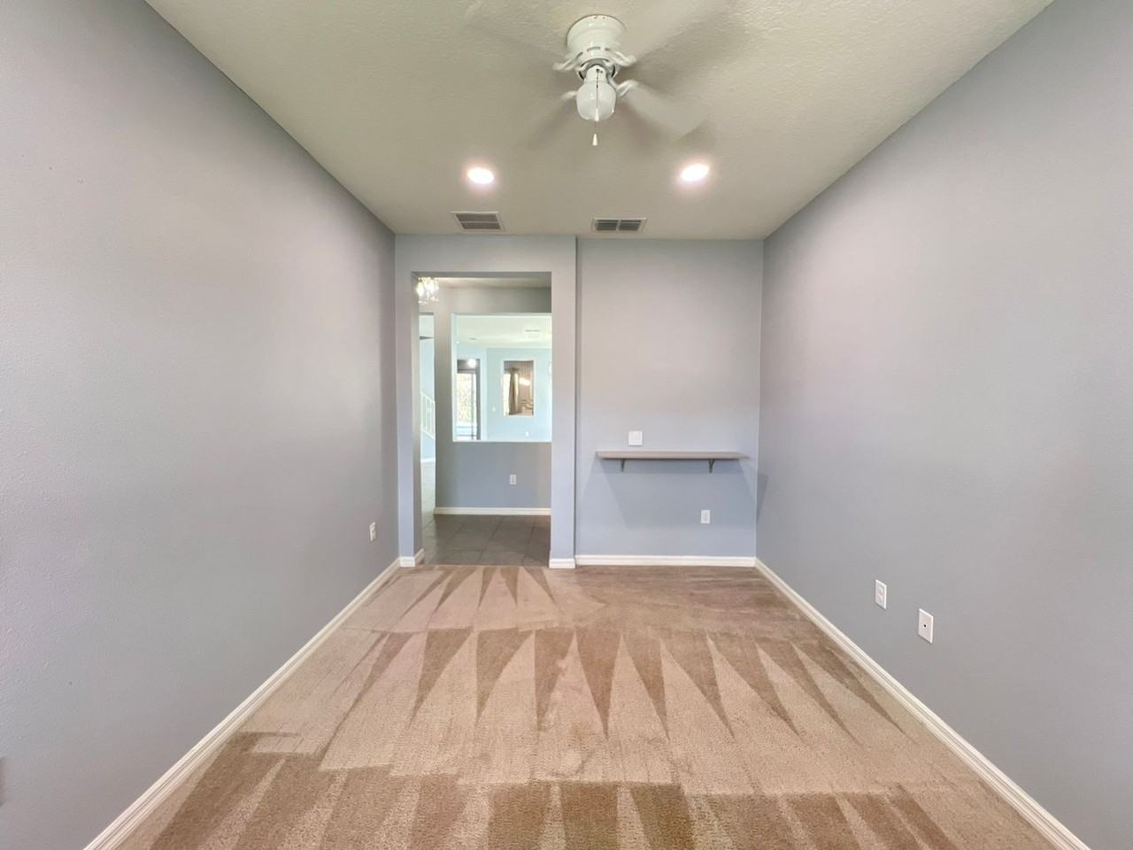 8025 Bowery Dr - Photo 6 of 44