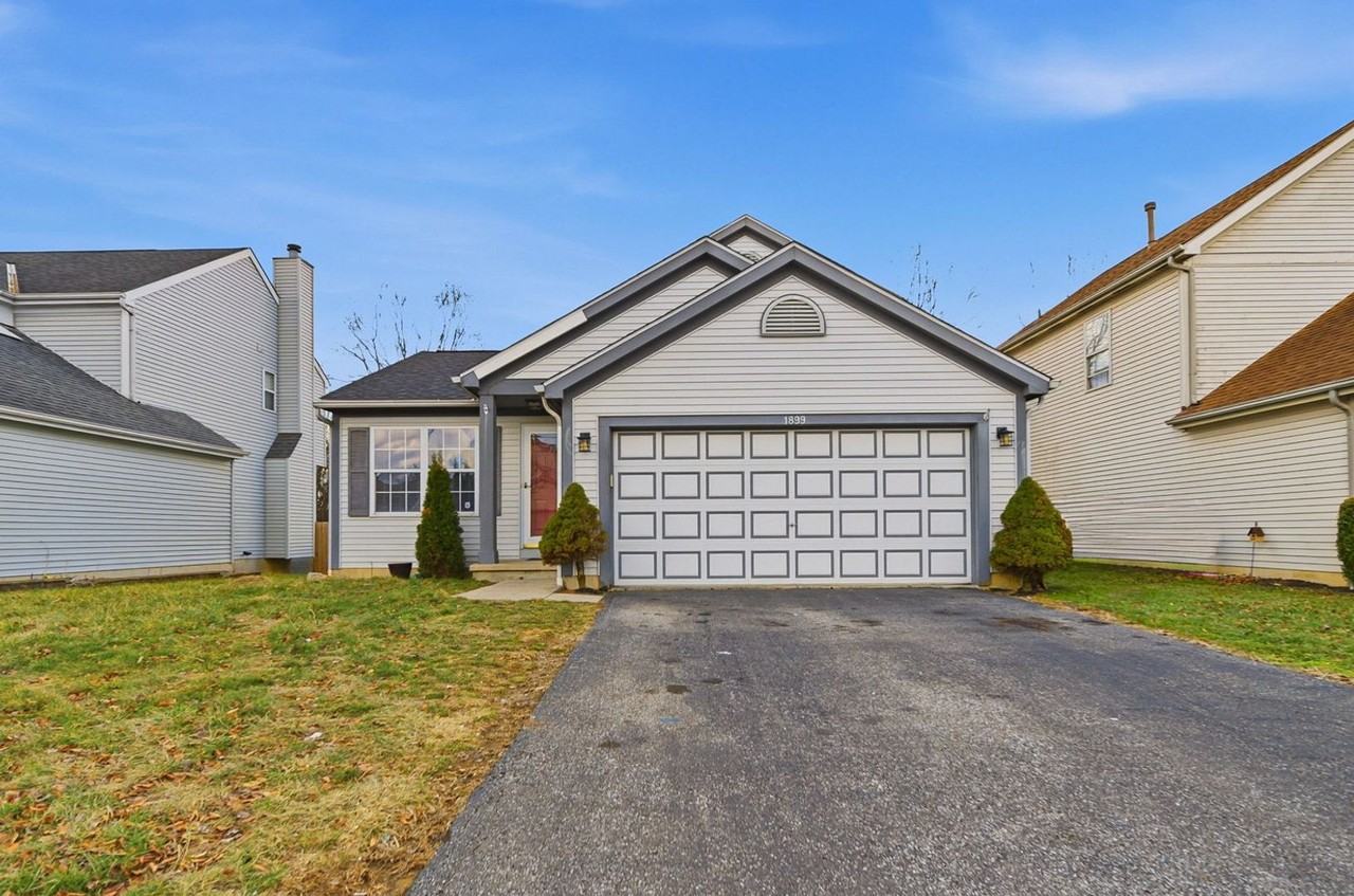 1899 Queens Meadow Ln - Photo 2 of 50