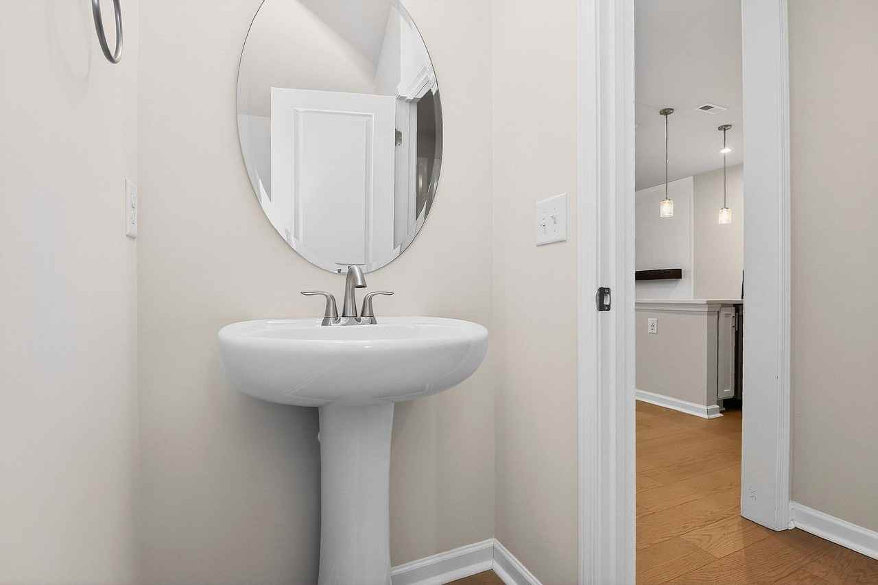 6021 Caprera Way - Photo 6 of 32