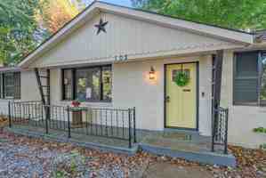 featured image of 102 Preston Dr