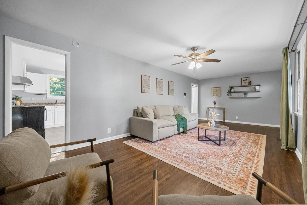 102 Preston Dr - Photo 7 of 33