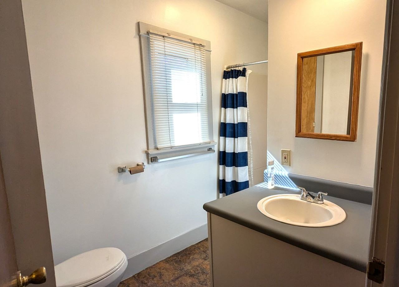 2901 Temple Street - Photo 4 of 12