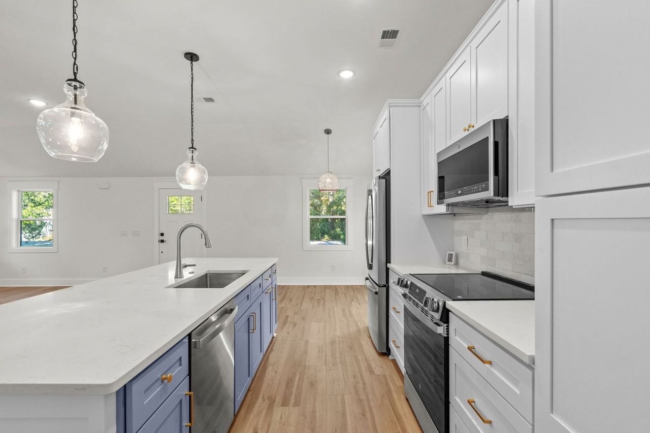 331 Sparrow Dr - Photo 7 of 35