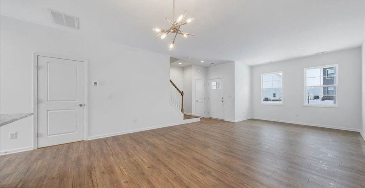 2020 Kyles Way - Photo 4 of 13