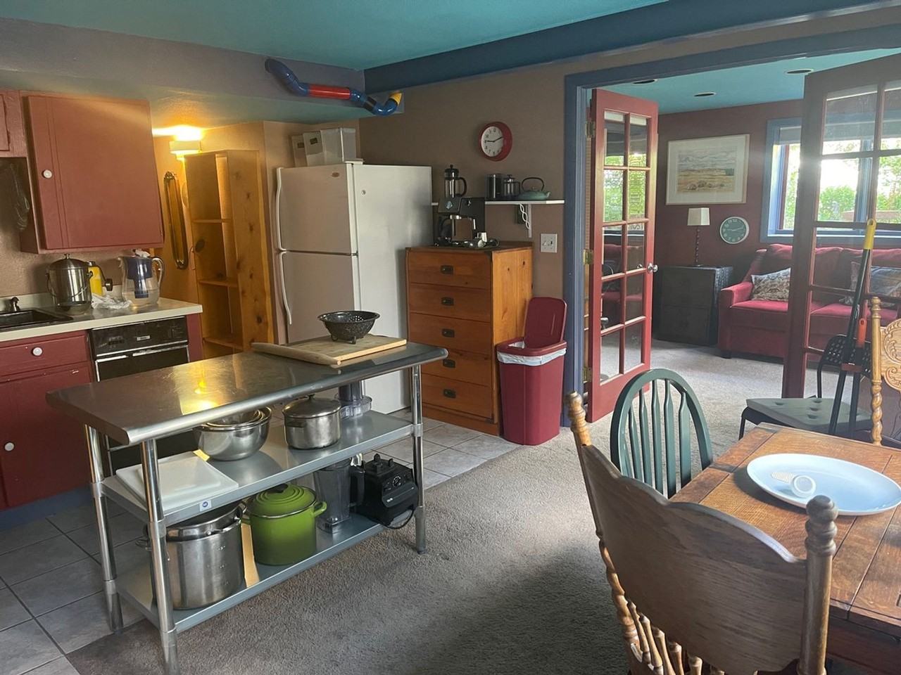 1140 Lehigh St - Photo 7 of 28