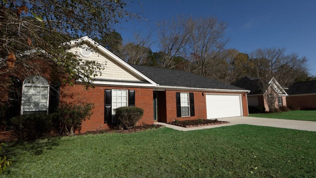 84 Ryan Dr - Photo 2 of 49