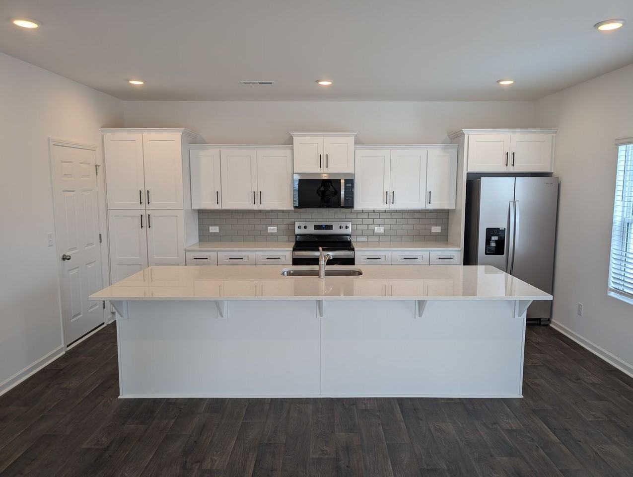 450 Babbling Brook Ln - Photo 7 of 18