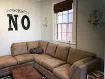 1826 Burgundy St - Photo 1 of 1