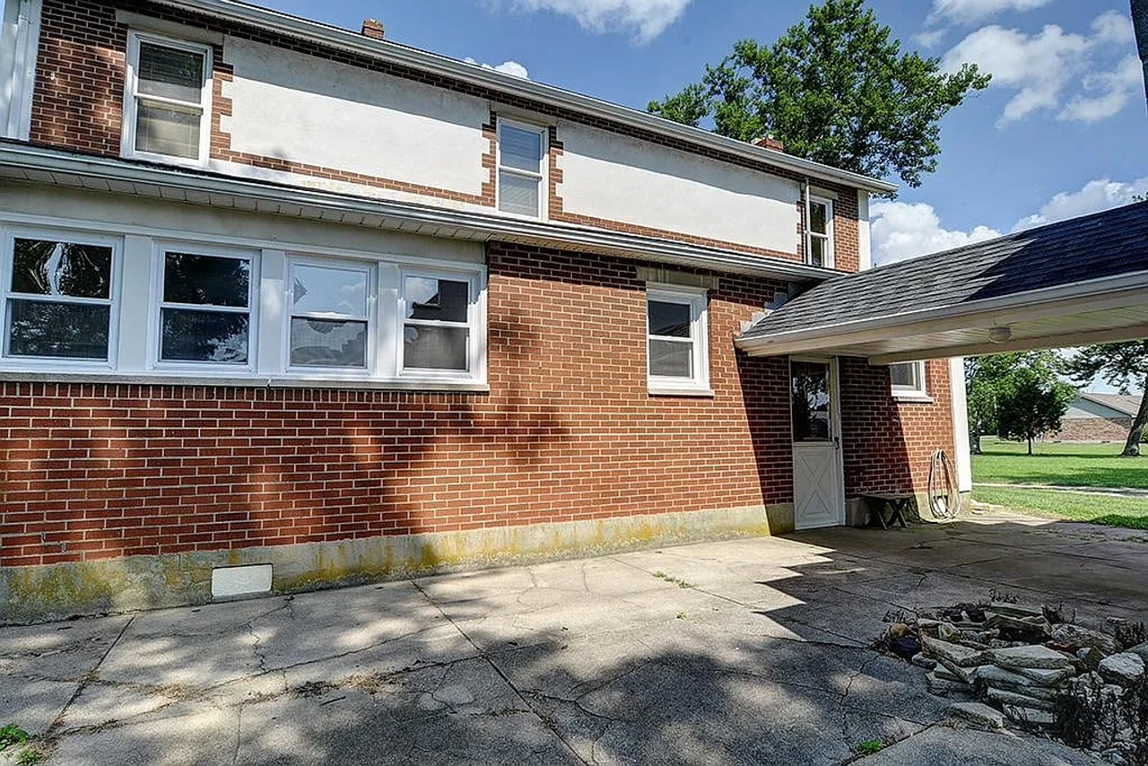 9556 Kenrick Rd - Photo 5 of 29