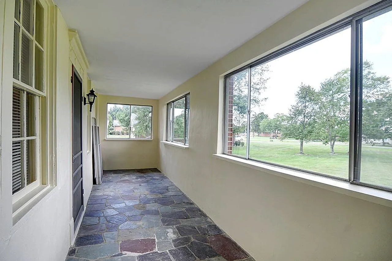 9556 Kenrick Rd - Photo 7 of 29