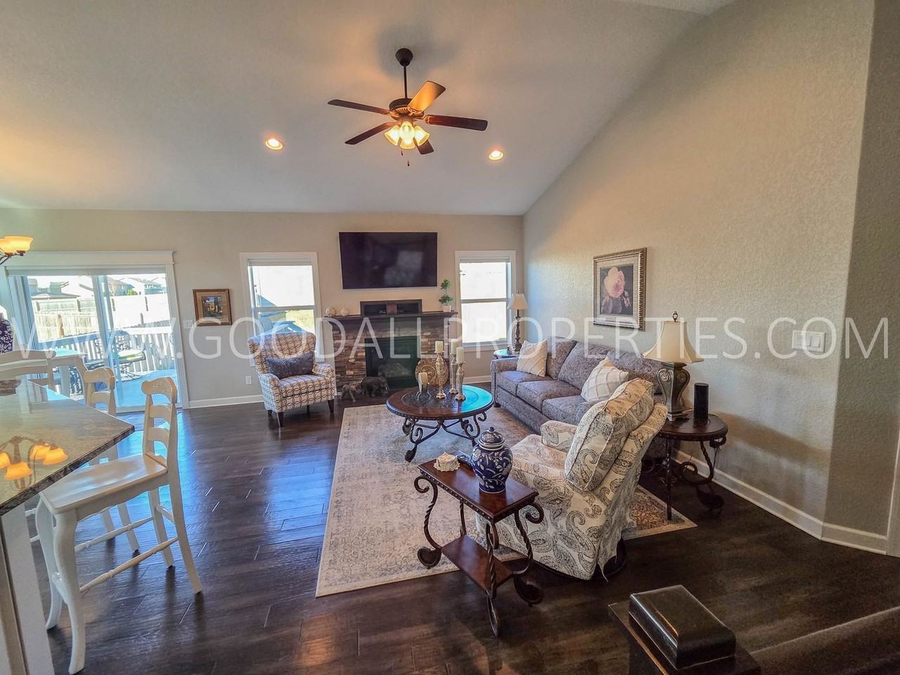 412 Timberview Dr - Photo 4 of 22