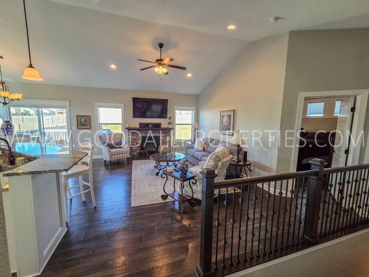 412 Timberview Dr - Photo 6 of 22