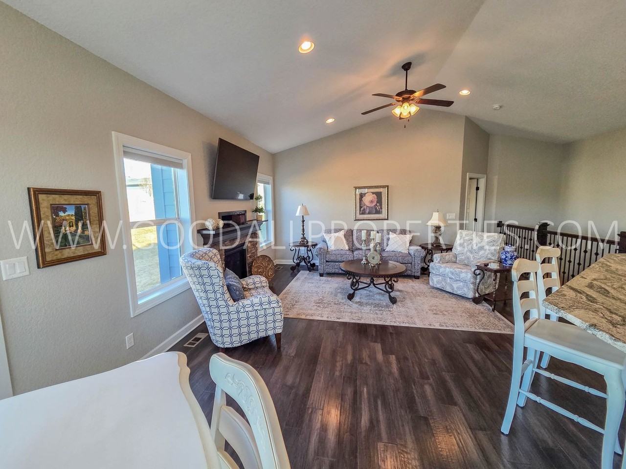 412 Timberview Dr - Photo 7 of 22