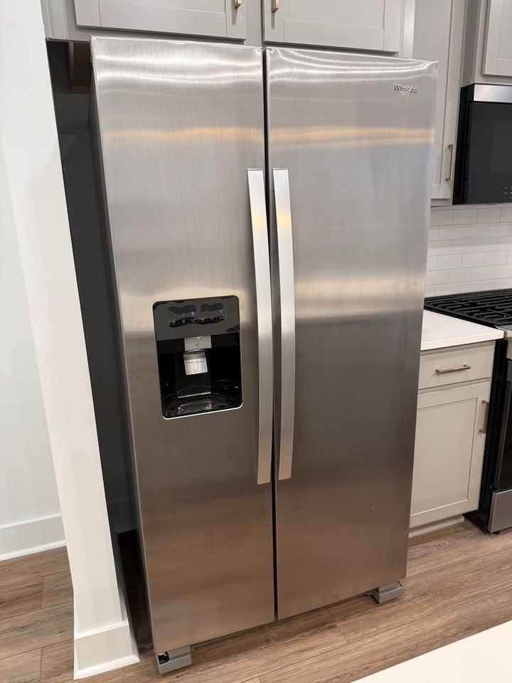 514 W Norvell Ct - Photo 3 of 26