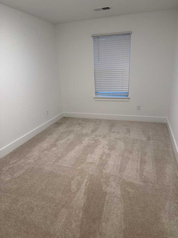 514 W Norvell Ct - Photo 7 of 26