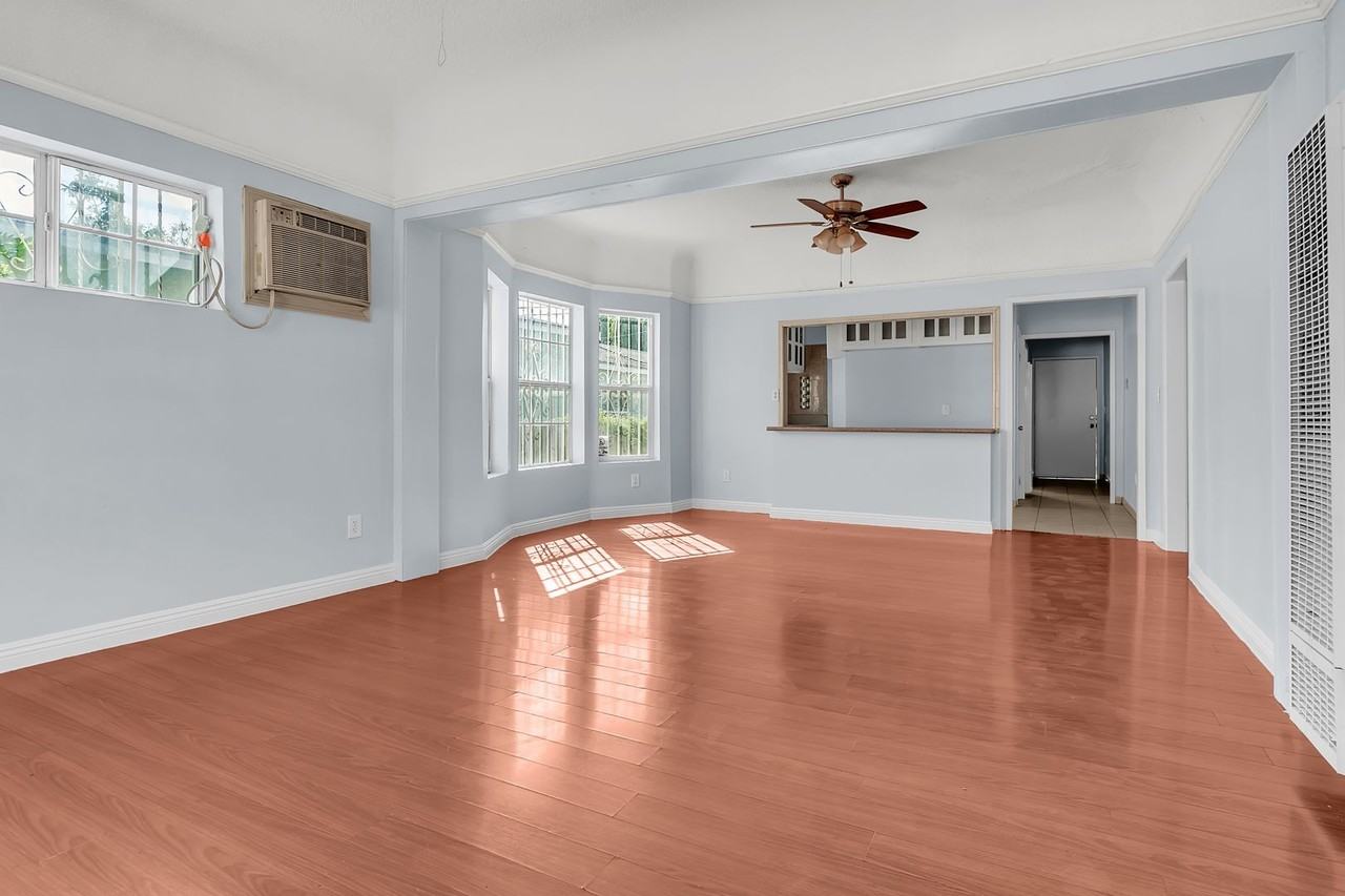 640 E 54th St - Photo 5 of 23