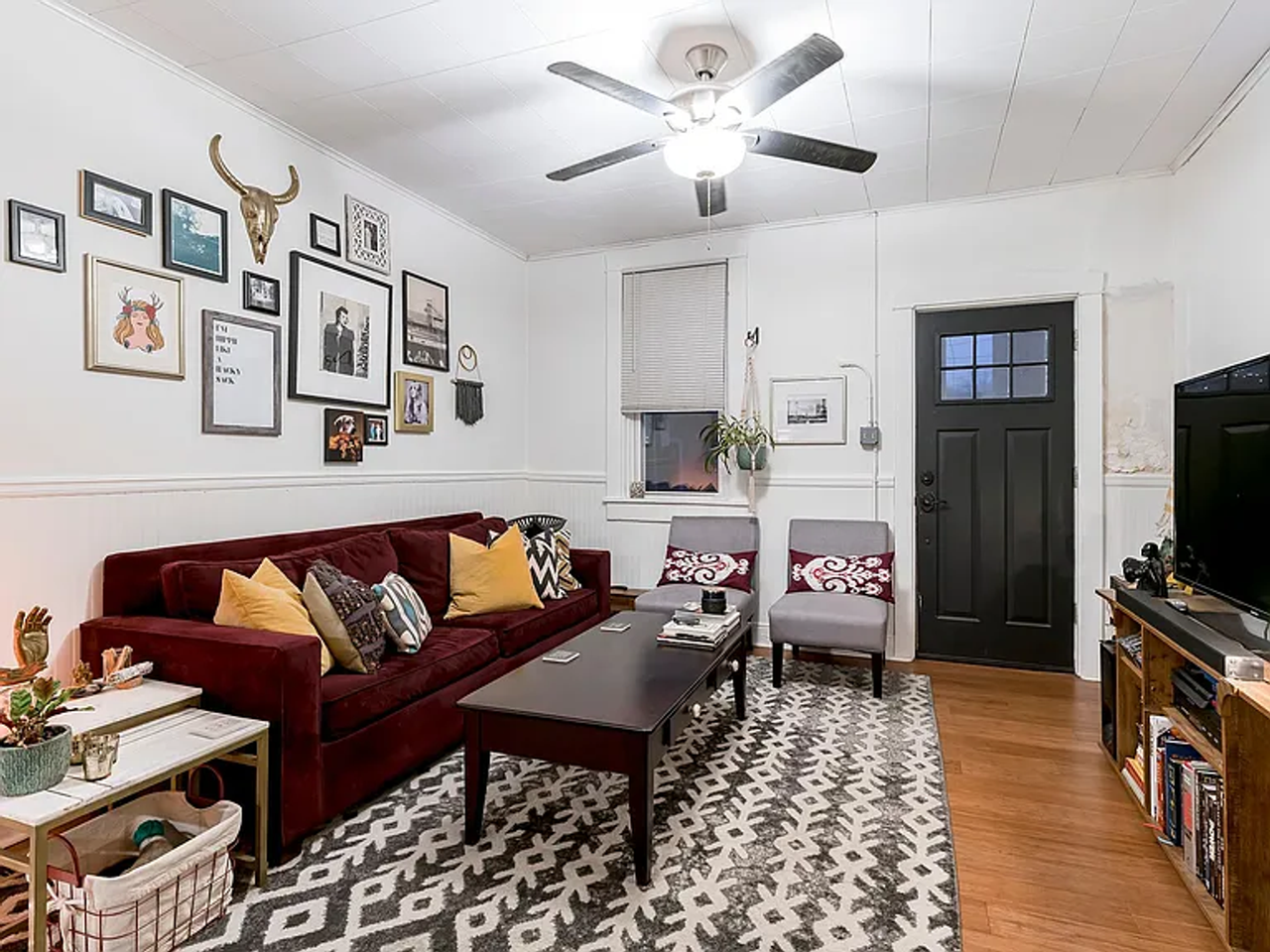 609 Saint Joseph St - Photo 3 of 31