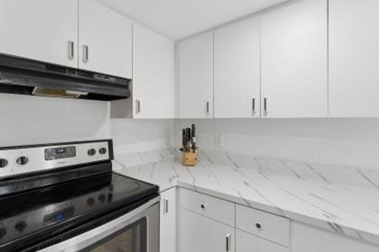 8027 Lagos De Campo Blvd ## A4