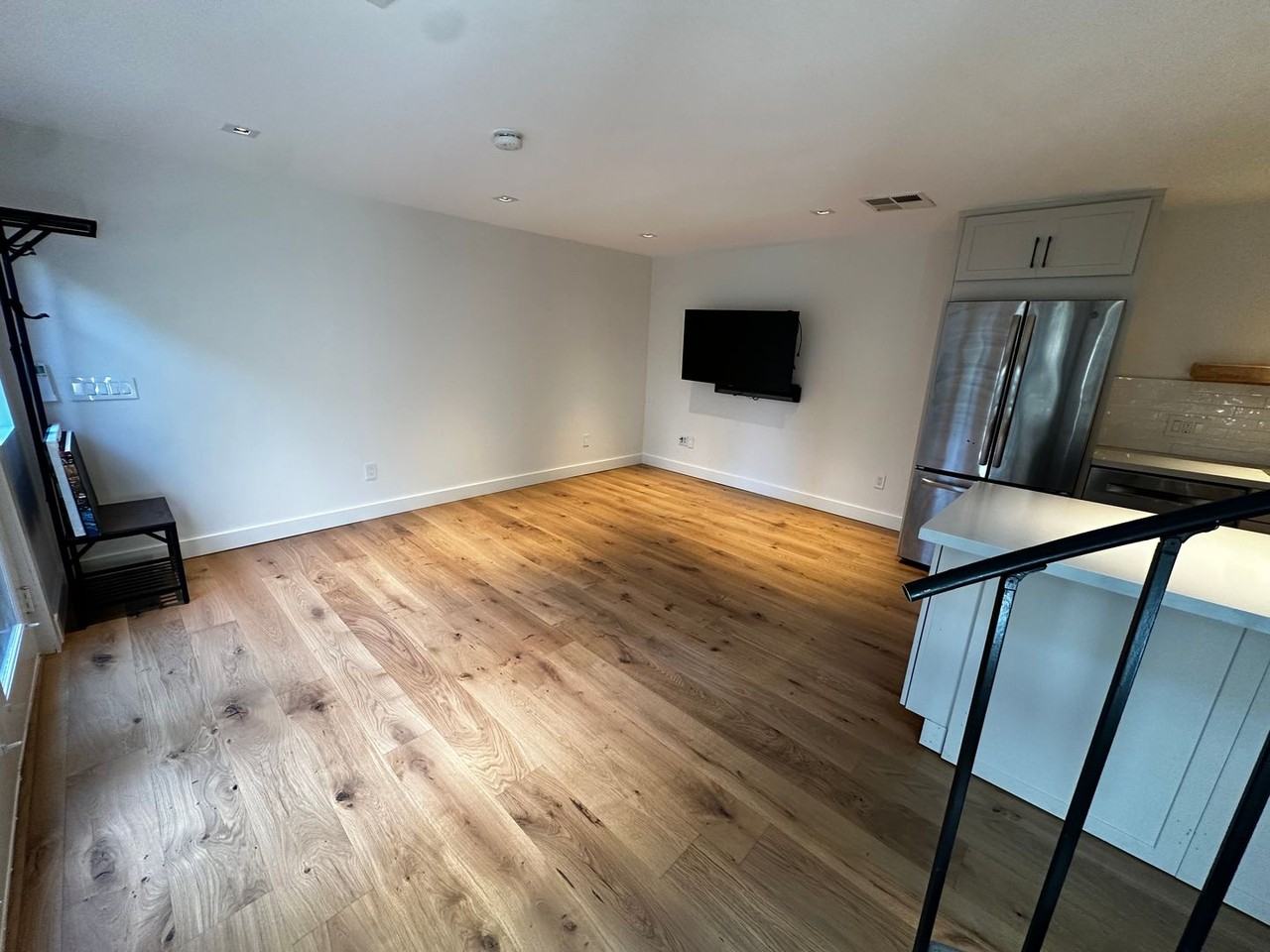 1384B Florida St - Photo 4 of 14