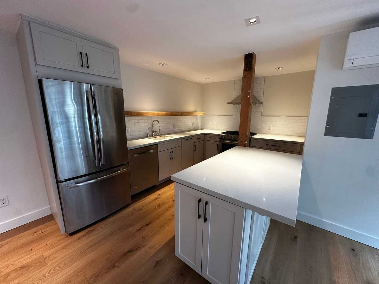 1384B Florida St - Photo 5 of 14