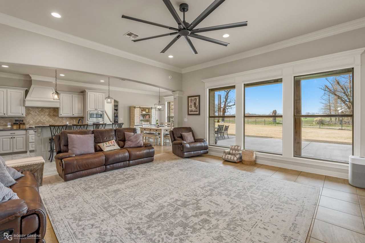 1047 Spanish Moss Cir - Photo 3 of 30