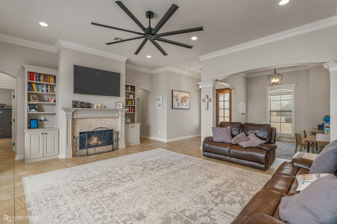 1047 Spanish Moss Cir - Photo 5 of 30