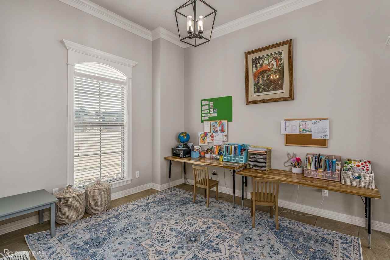 1047 Spanish Moss Cir - Photo 7 of 30