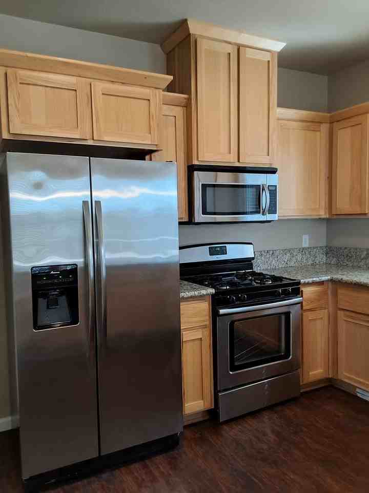 2204 Estes Rd - Photo 7 of 29