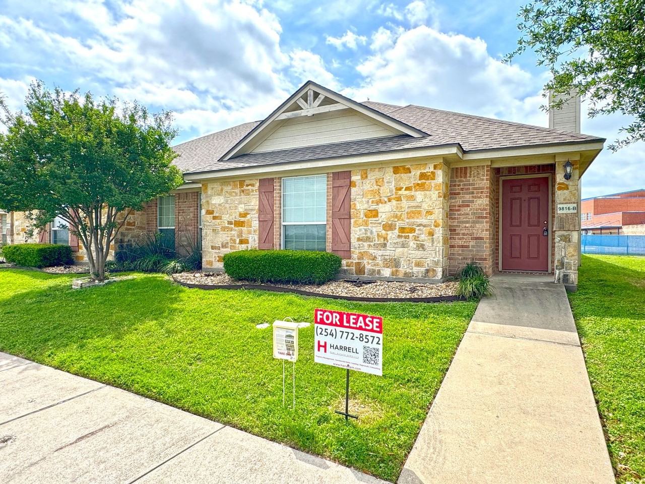 9820 Salem Way Unit B - Photo 2 of 17