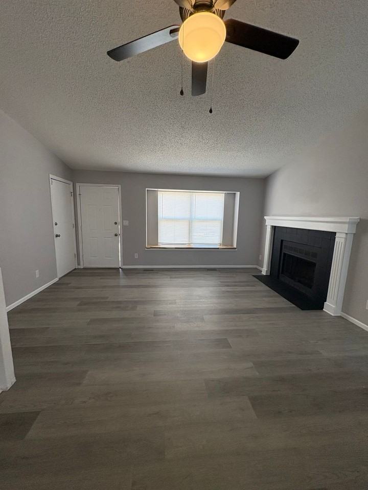 6693 Pony Express Dr - Photo 3 of 23