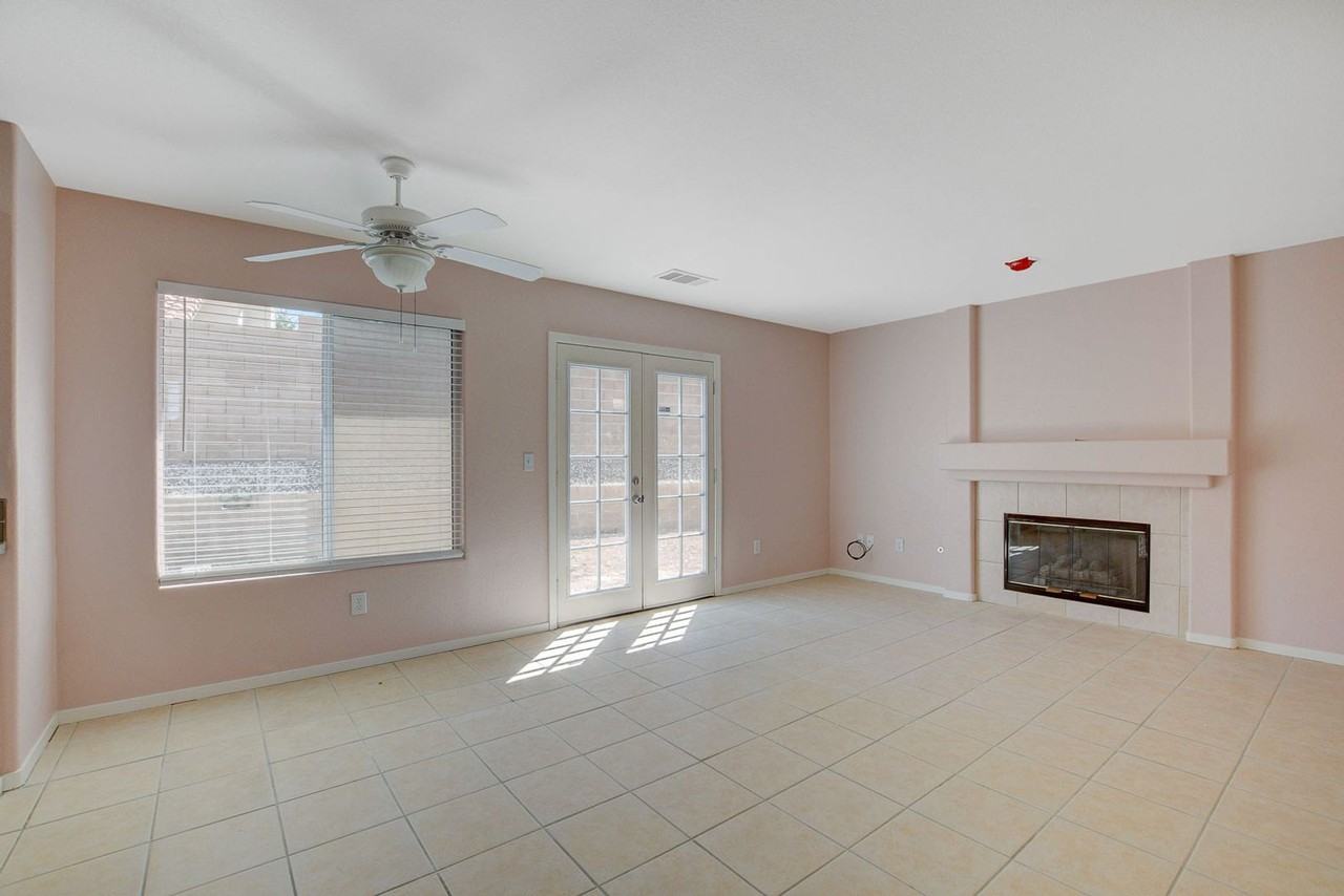 8701 Wintry Garden Ave - Photo 3 of 15