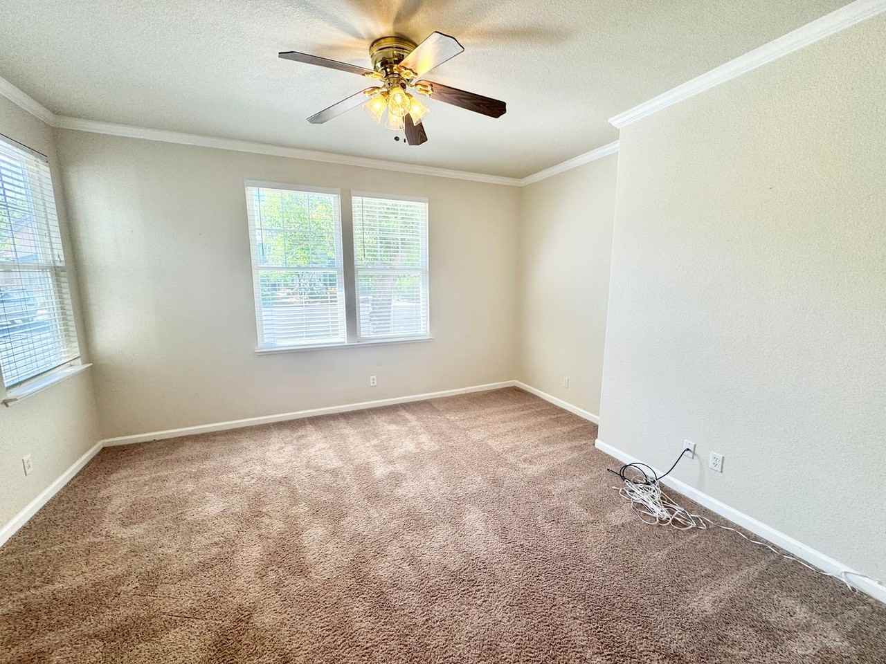 2008 Klee Pl - Photo 4 of 50