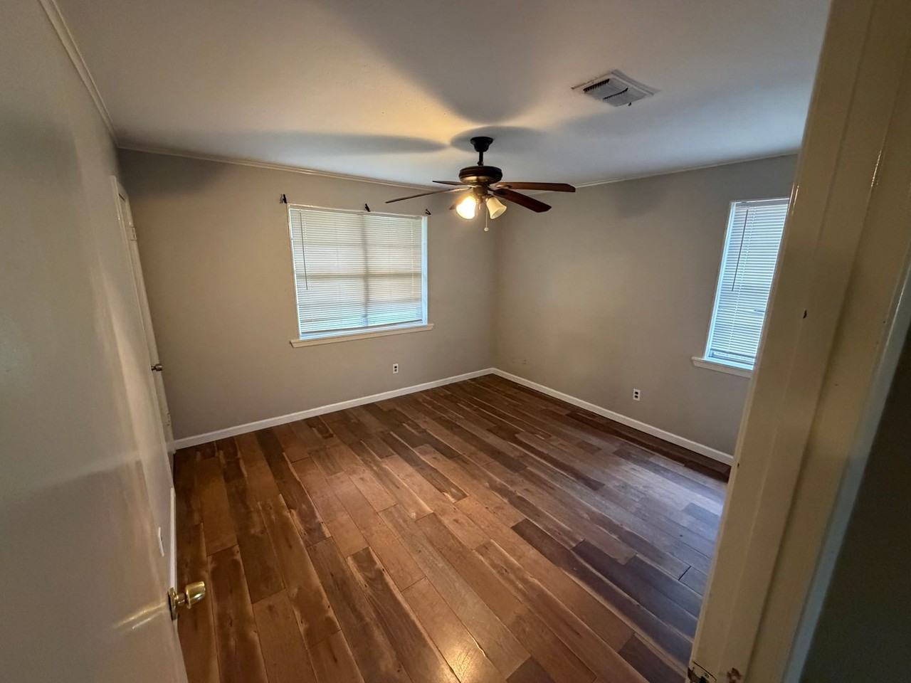 9374 Blom Blvd - Photo 6 of 12