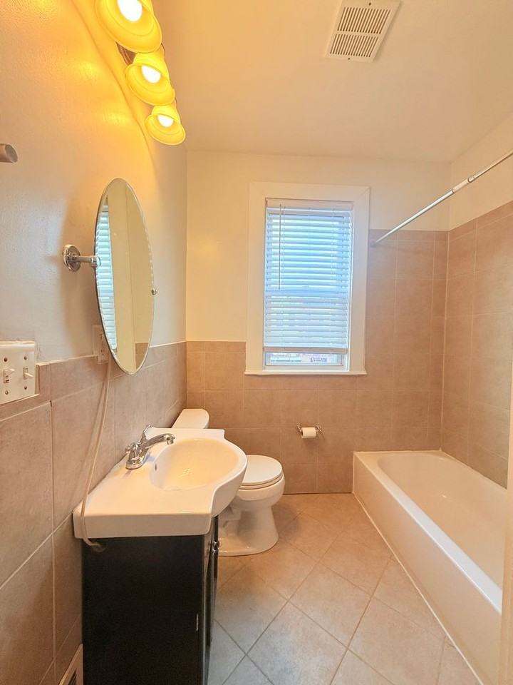 120 Todd Pl Ne - Photo 4 of 25