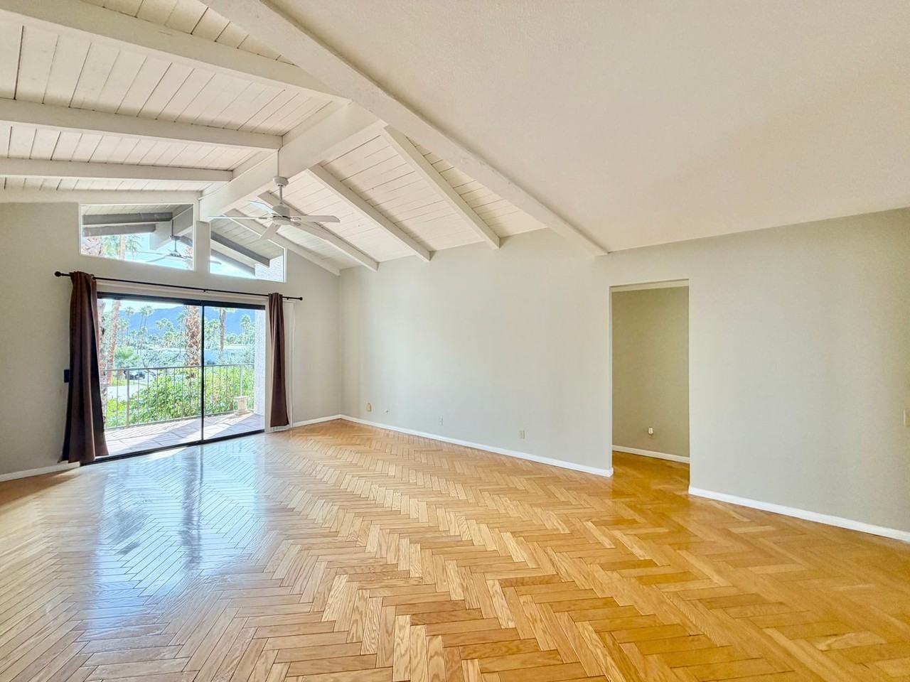 250 E San Jose Rd #65 - Photo 6 of 30