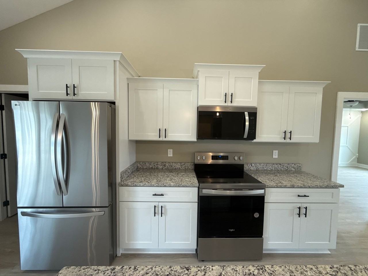 2038 Harmony Ln - Photo 5 of 20