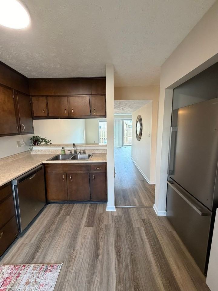 4615 Dow Ct - Photo 5 of 18