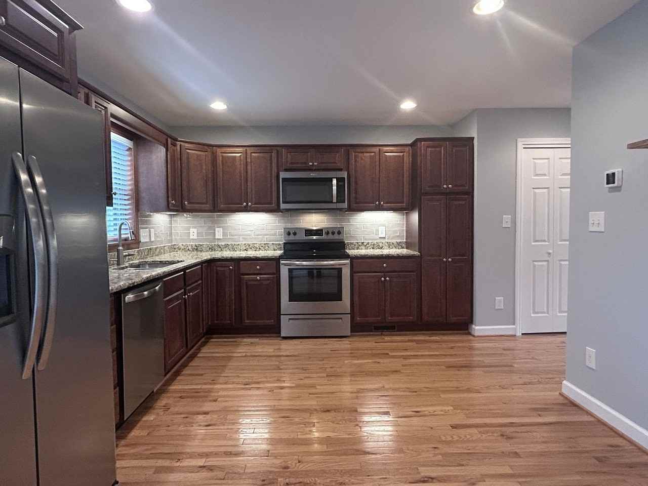 209 Delmar St - Photo 5 of 28