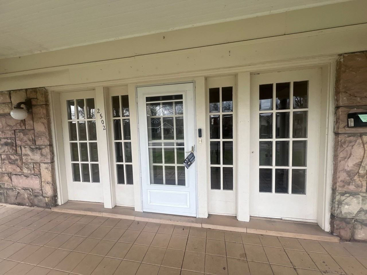 2502 Blair Blvd - Photo 6 of 50